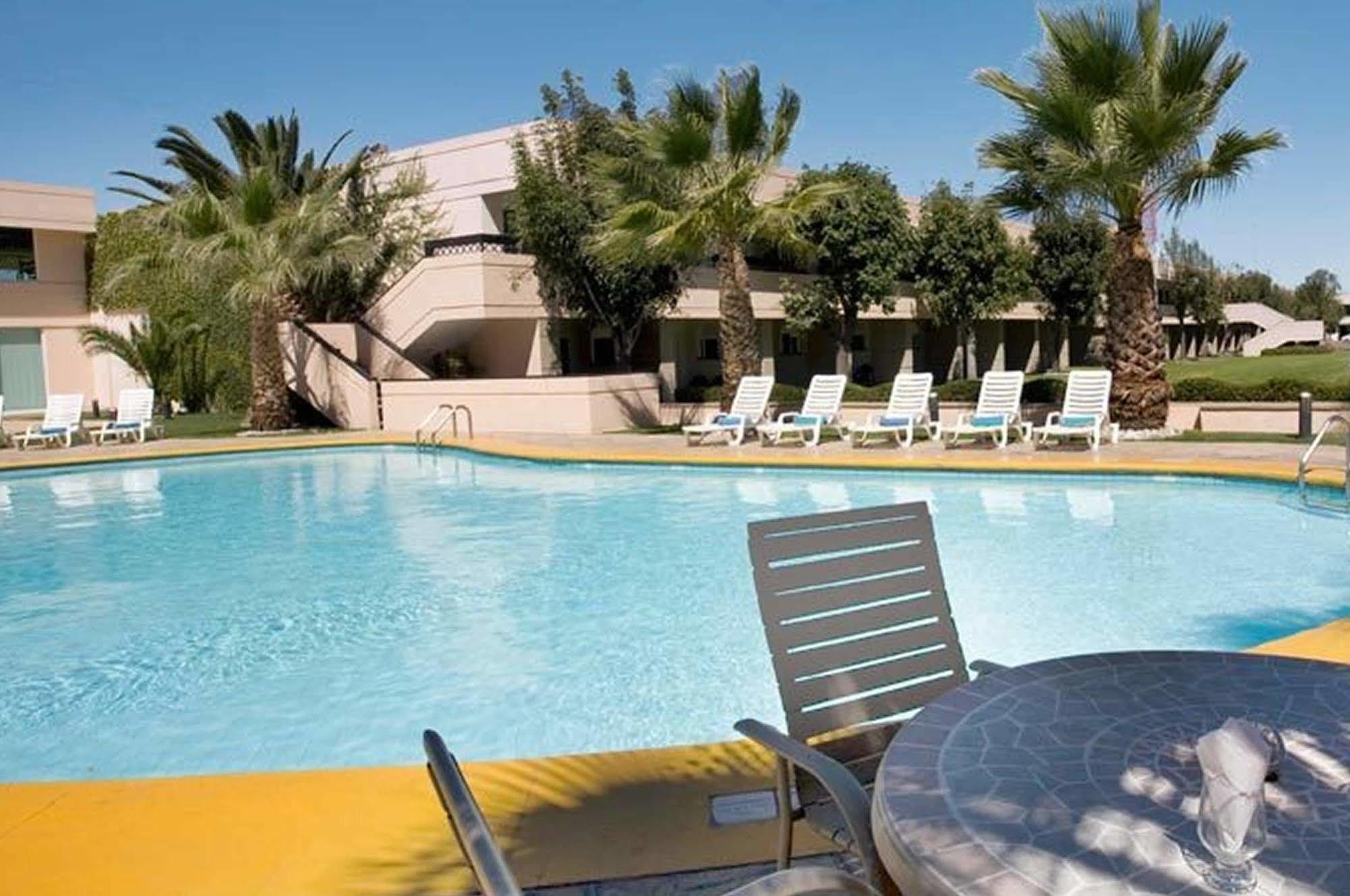 Fiesta Inn San Luis Potosi Glorieta Juarez Zewnętrze zdjęcie